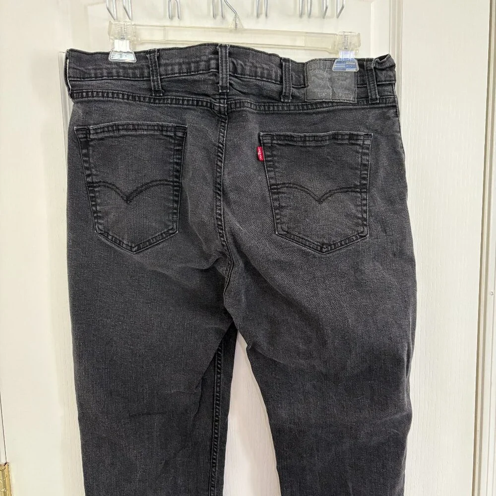 Levi's 514 Straight Fit Jeans 99% Cotton Black Midnight Men's Size 40 x 32